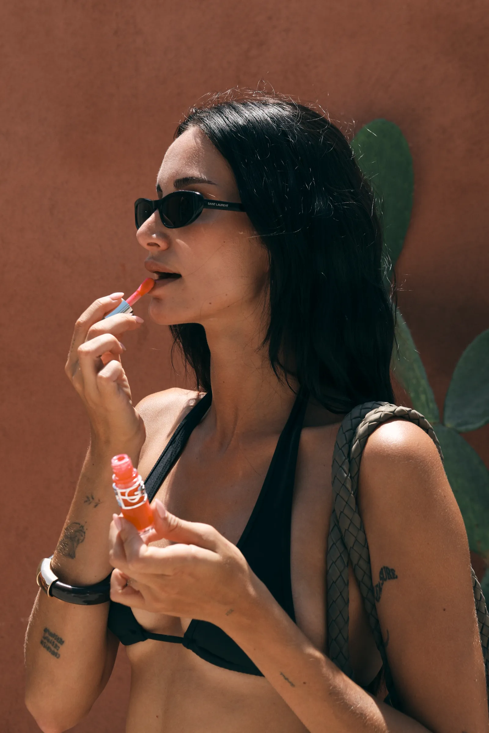 Un retoquito con el YSL Loveshine Plumping Lip Oil Gloss.