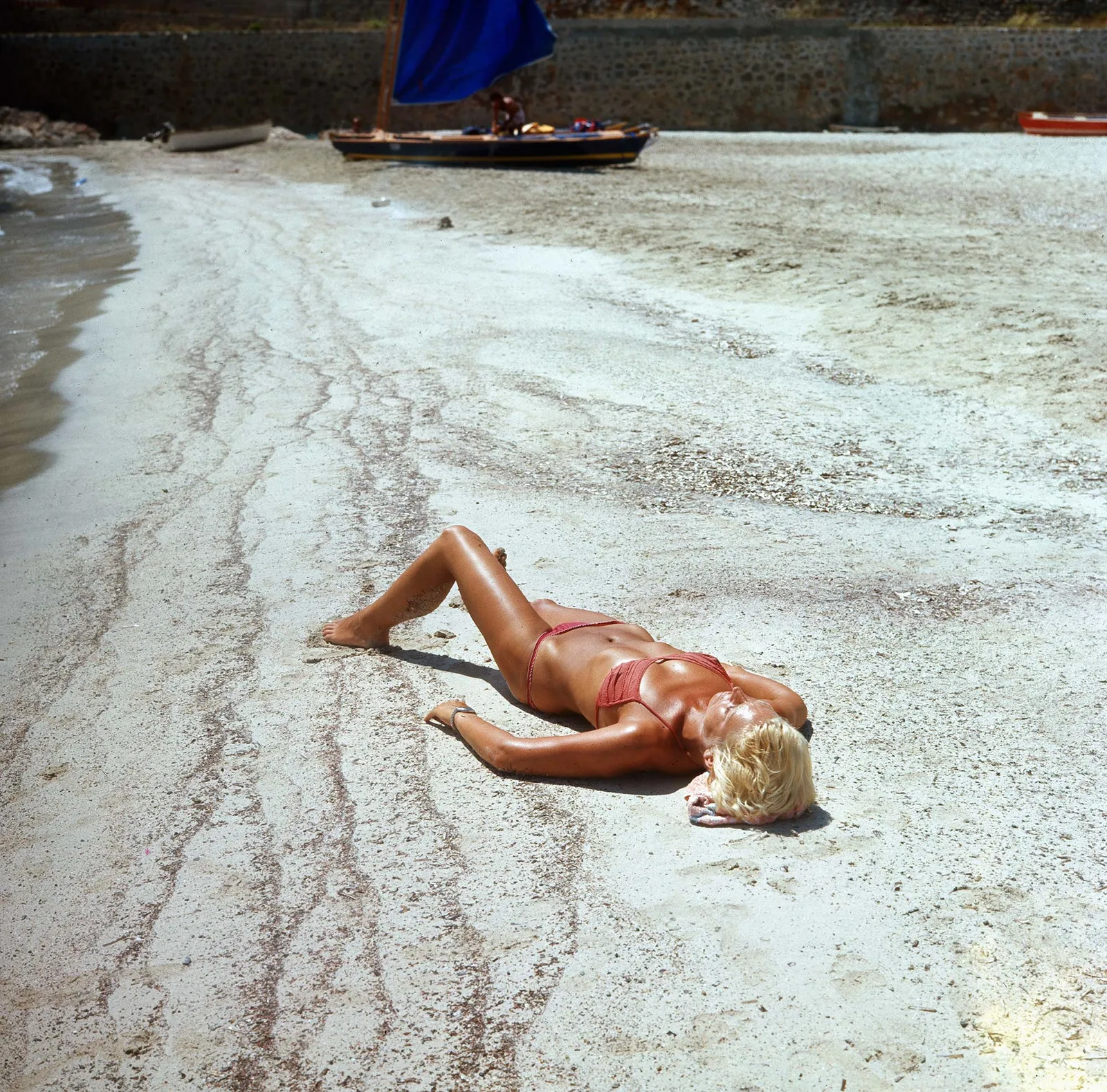 Ibiza y Formentera en el libro de Walter Rudolph Ibiza 1976 editado por Agony Ecstasy la galería que representa al...